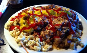 I think it loses it's lustre on such a nice plate. It's needs an authentic styrofoam container.